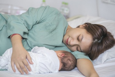 Chăm sóc sản phụ sau sinh thường