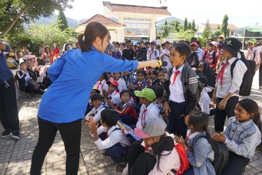 Học gì trong tương lai bất định?