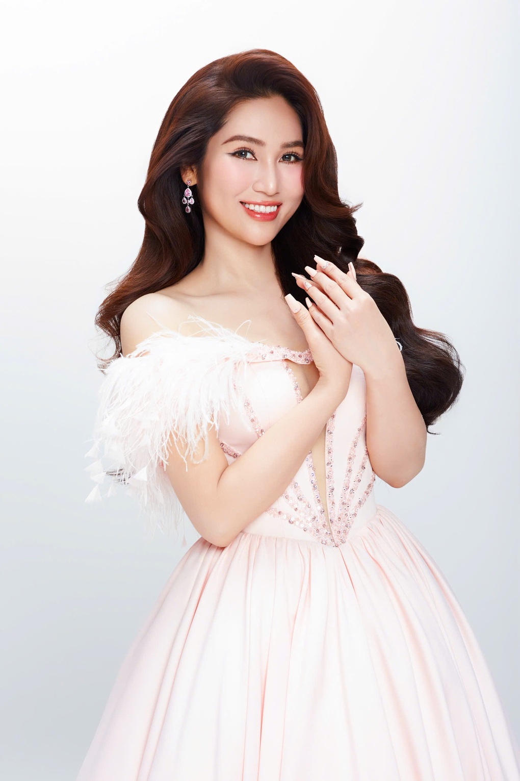 NSƯT Như Huỳnh: Để sống trọn vẹn bằng cải lương hiện nay rất khó - 1 NSƯT Như Huỳnh: Để sống trọn vẹn bằng cải lương hiện nay rất khó - 1