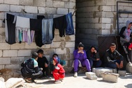 Syria xung đột đẫm máu, Nga mở căn cứ cho 9.000 người trú ẩn