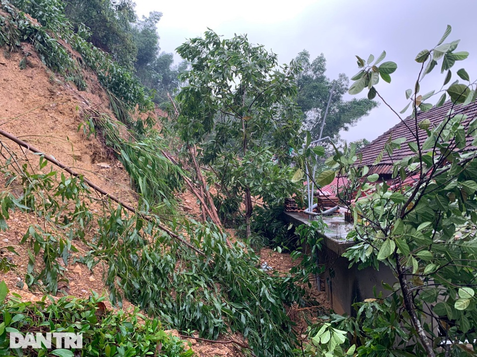Sạt lở - Sau nỗi buồn mất nhà là nỗi lo tái định cư - 1 Sạt lở - Sau nỗi buồn mất nhà là nỗi lo tái định cư - 1