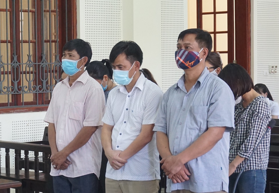 Lập khống hồ sơ để giải cứu nợ xấu, cán bộ quỹ tín dụng kéo nhau vào tù - 1 Lập khống hồ sơ để giải cứu nợ xấu, cán bộ quỹ tín dụng kéo nhau vào tù - 1
