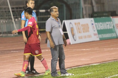 Thêm một HLV ngoại chê V-League