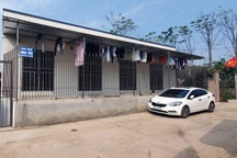 Vụ bé 3 tuổi nghi bị cắm đinh vào đầu: Bất ngờ lời kể của bà chủ nhà trọ