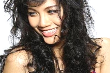 Sao teen “chắp cánh niềm tin” trẻ thơ