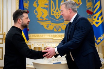 Lý do Mỹ chọn Bộ trưởng Lục quân dẫn đầu đàm phán về Ukraine