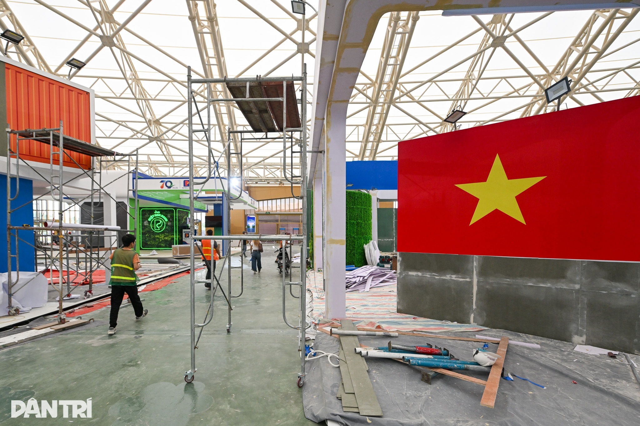 Gấp rút hoàn thành các hạng mục của Triển lãm thành tựu 80 năm Quốc khánh - 6