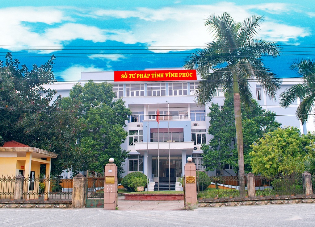 Dôi dư gần 1.700 cán bộ và 29 trụ sở ở Vĩnh Phúc sau khi sắp xếp - 1 Dôi dư gần 1.700 cán bộ và 29 trụ sở ở Vĩnh Phúc sau khi sắp xếp - 1