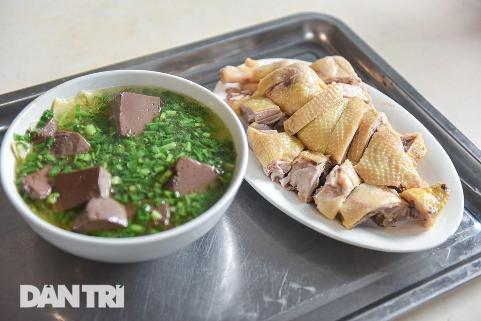 Quán ngan gié lâu đời ở Hà Nội, bà chủ U60 Quán ngan gié lâu đời ở Hà Nội, bà chủ U60