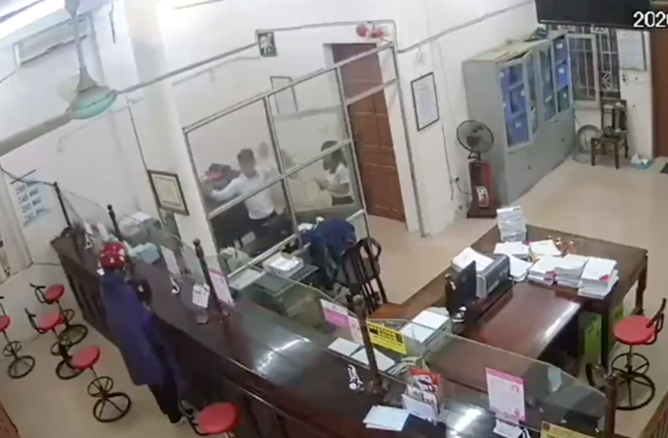 Cướp ngân hàng, cuồng vọng phải trả giá bằng mức án nặng đến độ nào? - 1 Cướp ngân hàng, cuồng vọng phải trả giá bằng mức án nặng đến độ nào? - 1