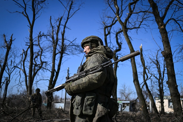 Ukraine đối mặt khó khăn ở tiền tuyến, liên tiếp mất lãnh thổ vào tay Nga