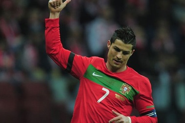 Ronaldo kém duyên, Bồ Đào Nha hòa thất vọng trước Ba Lan