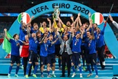 Đội tuyển Italia vô địch Euro 2020: Tòa lâu đài xây dựng từ… nỗi đau
