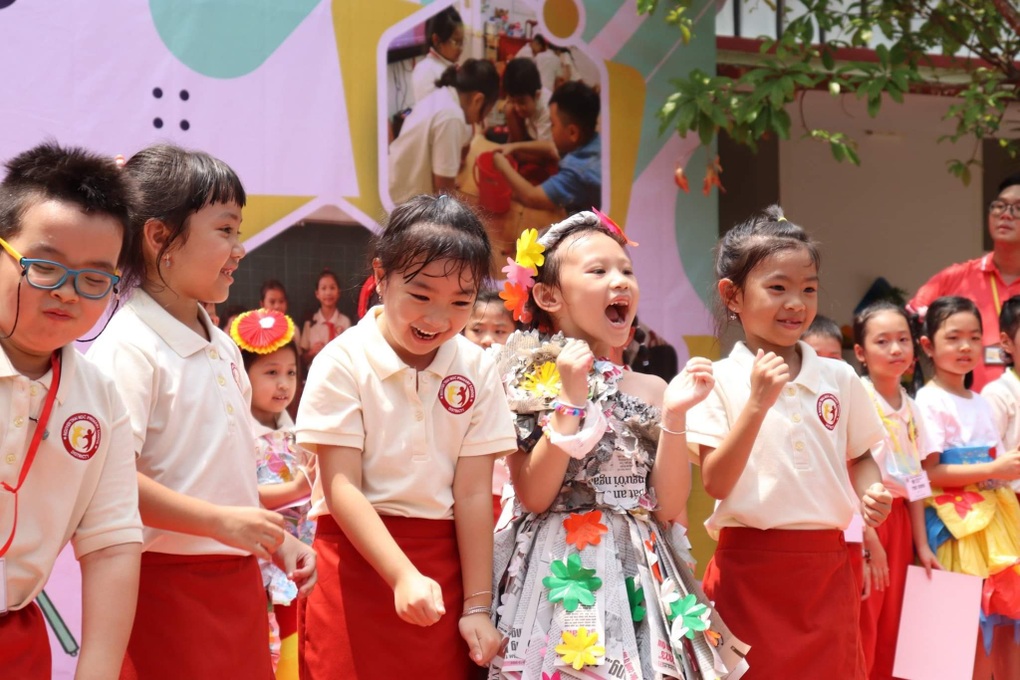 Lý do nhiều môn học ở TPHCM không thể tuyển đủ giáo viên - 2
