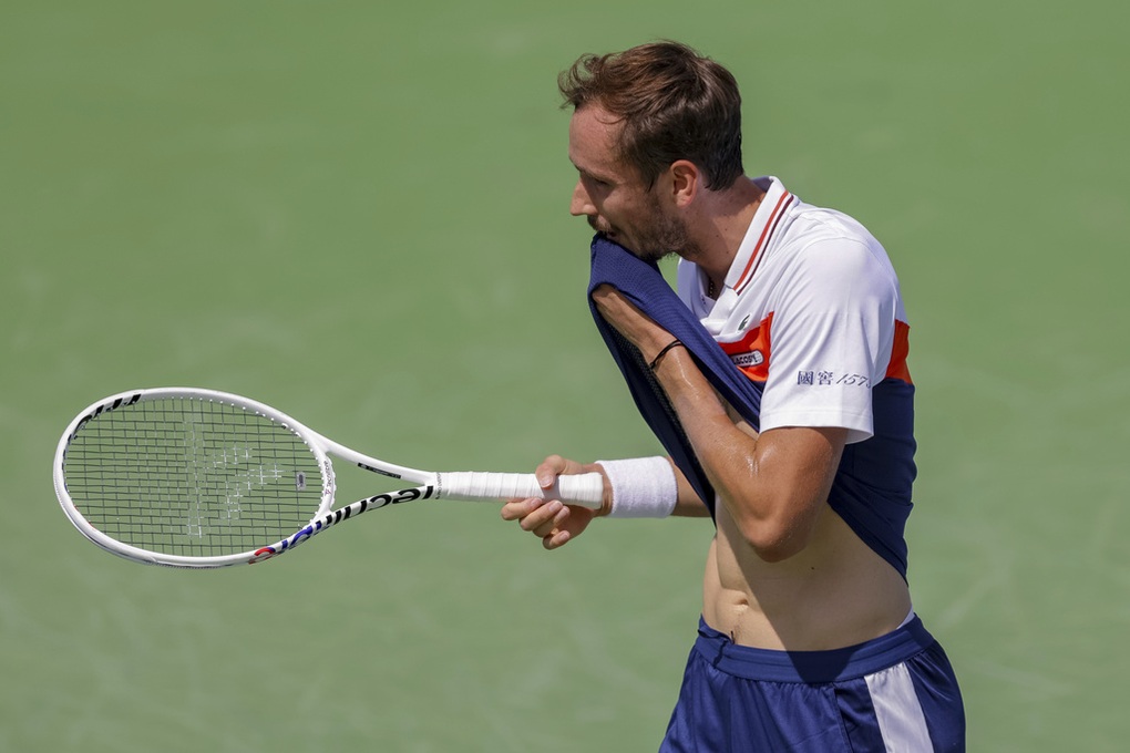 Alcaraz, Djokovic vào tứ kết Cincinnati Masters - 4 Alcaraz, Djokovic vào tứ kết Cincinnati Masters - 4