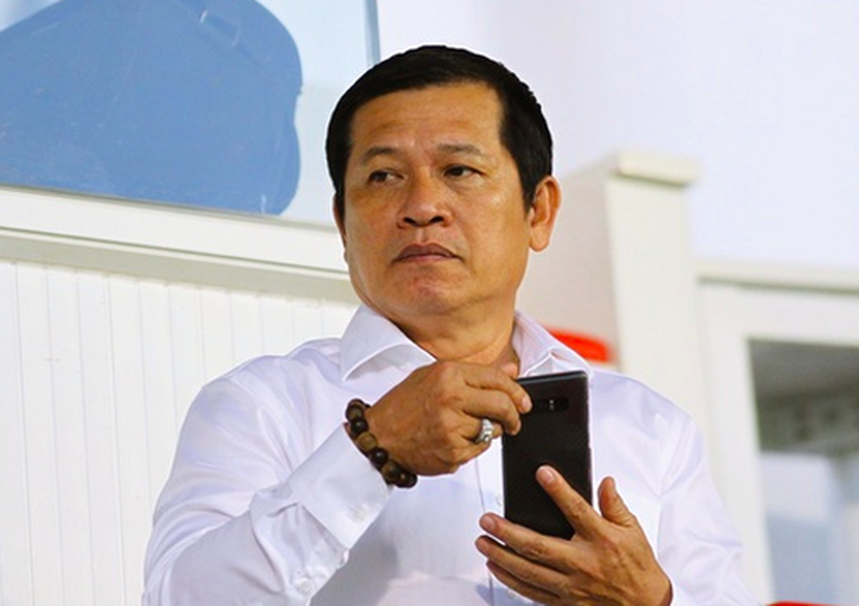 Trưởng Ban trọng tài: Tình huống đầu đúng, tình huống hai không nhìn rõ” - 1 Trưởng Ban trọng tài: Tình huống đầu đúng, tình huống hai không nhìn rõ” - 1