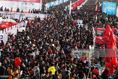 Trung Quốc: Hơn 1.000 người nộp đơn xin một công việc Nhà nước