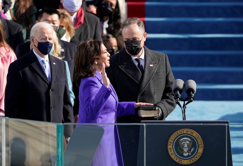 Những hình ảnh ấn tượng trong lễ nhậm chức của ông Biden - 18 Những hình ảnh ấn tượng trong lễ nhậm chức của ông Biden - 18