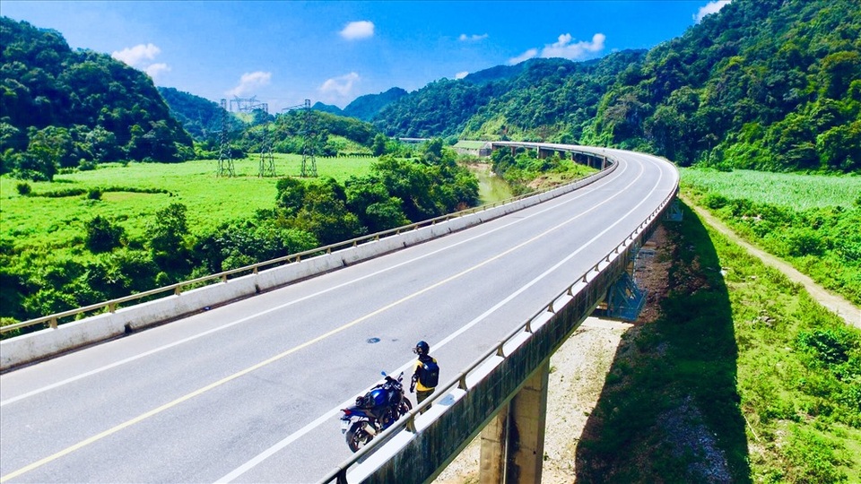3 lần đi xuyên Việt, “phượt” Đông Nam Á bằng xe máy của 9x mê xê dịch - 5 3 lần đi xuyên Việt, “phượt” Đông Nam Á bằng xe máy của 9x mê xê dịch - 5
