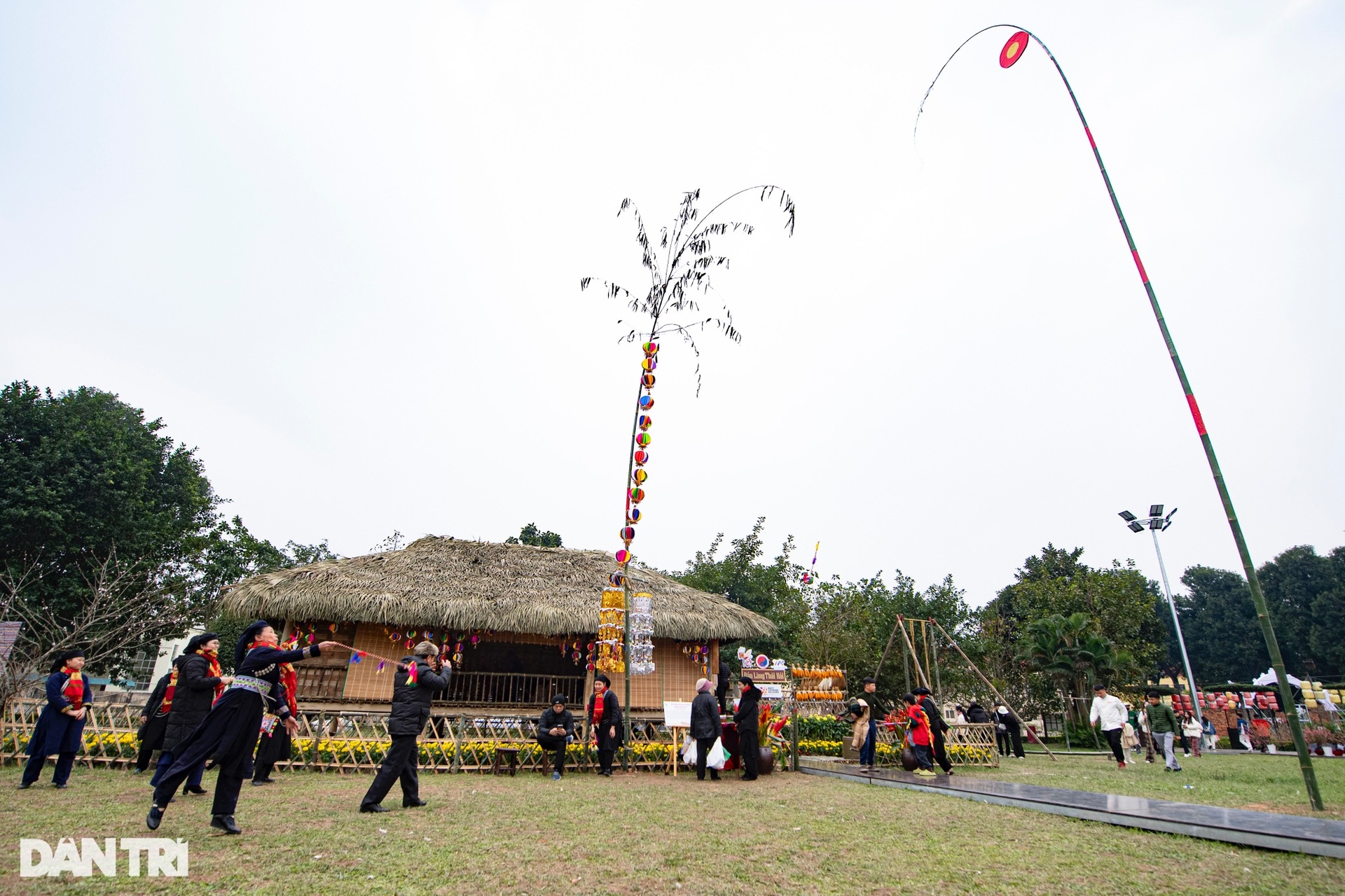 Chơi ném còn, đón Tết cùng người dân tộc Thái, Tày ngay giữa Hà Nội - 6 Chơi ném còn, đón Tết cùng người dân tộc Thái, Tày ngay giữa Hà Nội - 6