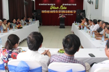 Hội Khuyến học Quảng Trị và TP Hà Nội trao đổi kinh nghiệm trong hoạt động khuyến học, khuyến tài