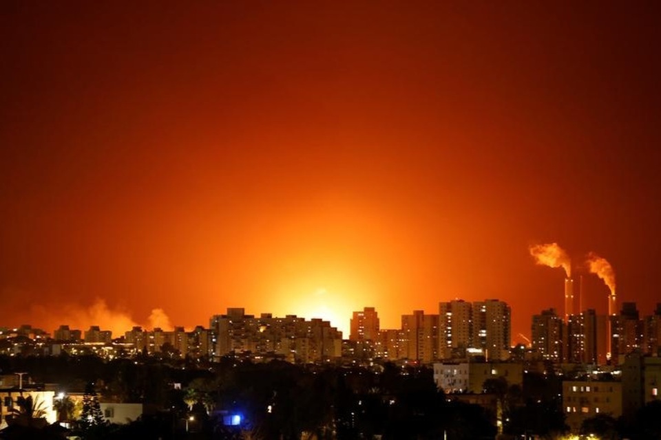 Giao tranh nhấn chìm Dải Gaza trong biển lửa, 33 người thiệt mạng - 1 Giao tranh nhấn chìm Dải Gaza trong biển lửa, 33 người thiệt mạng - 1