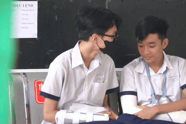 6 thí sinh đặc biệt được bố trí phòng thi riêng ở kỳ thi lớp 10 tại TPHCM