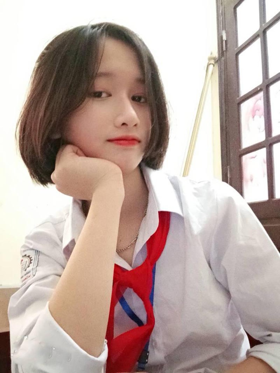 Nữ sinh cấp 2 bất ngờ nổi tiếng khi xuất hiện trên sóng truyền hình - 5 Nữ sinh cấp 2 bất ngờ nổi tiếng khi xuất hiện trên sóng truyền hình - 5