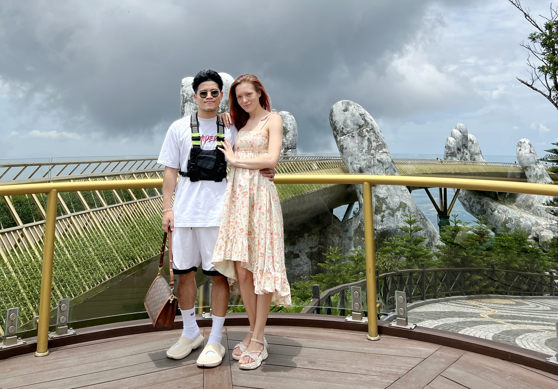 Cô gái Nga từ chối đại gia yêu chàng thạc sĩ, quyết định ở lại Việt Nam - 7 Cô gái Nga từ chối đại gia yêu chàng thạc sĩ, quyết định ở lại Việt Nam - 7