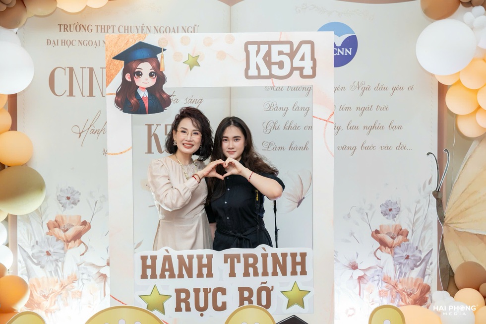 Nữ sinh đoạt học bổng trường top 12 thế giới: “Tri thức đưa lại sự tự do” - 4 Nữ sinh đoạt học bổng trường top 12 thế giới: “Tri thức đưa lại sự tự do” - 4