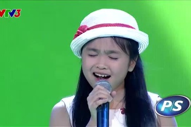 Thiện Nhân khoe giọng cao vút