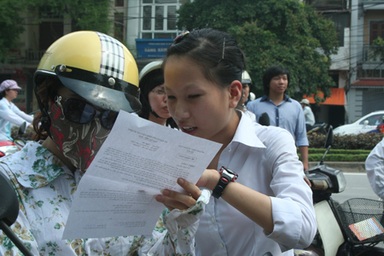 Phát hành “Những điều cần biết về tuyển sinh 2010”