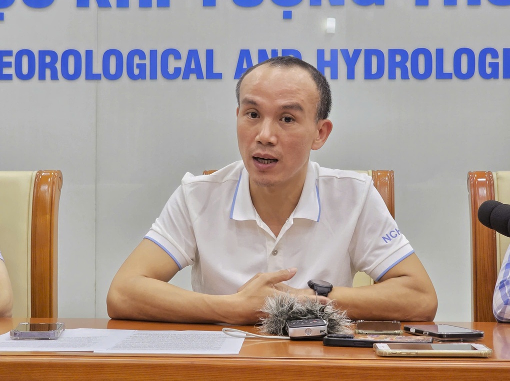 Vì sao bão Bualoi di chuyển nhanh gấp đôi bình thường? - 1 Vì sao bão Bualoi di chuyển nhanh gấp đôi bình thường? - 1