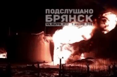 Cháy kho dầu của Nga gần biên giới Ukraine, lửa lan 1.800m2