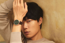 Ảnh đế xứ Hàn lần đầu lên tiếng về ồn ào tình tay ba