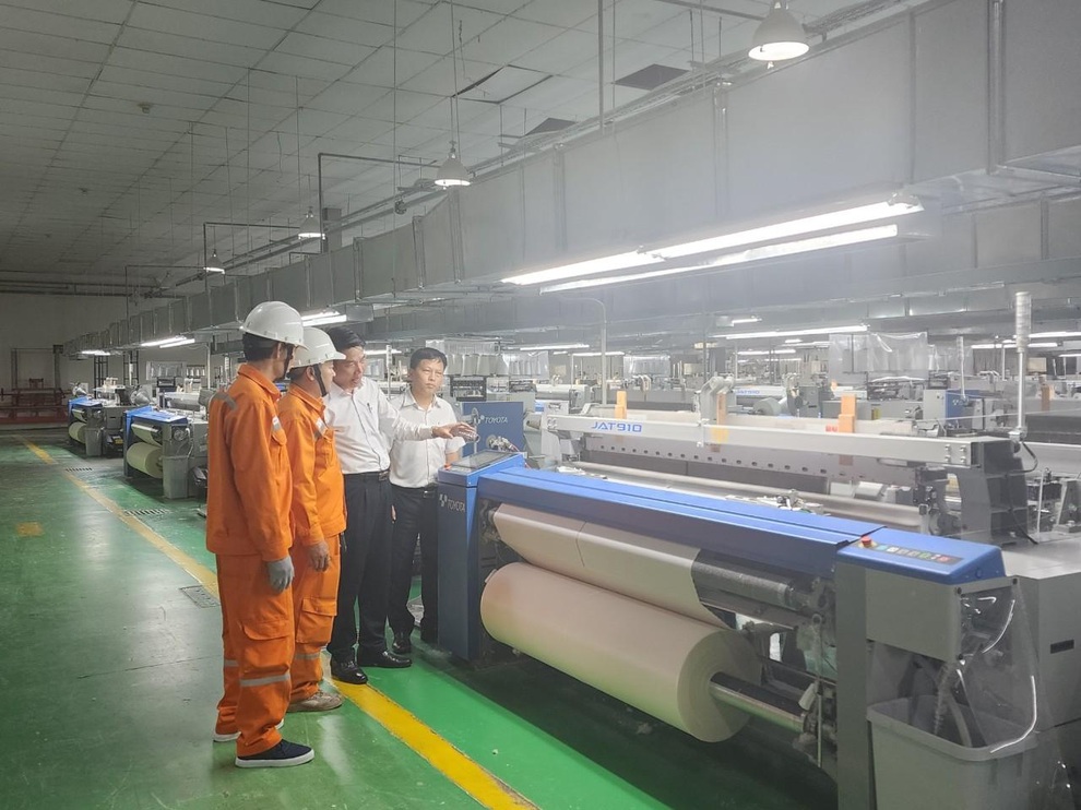 Điện lực TPHCM kêu gọi người dân tiết kiệm điện - 1 Điện lực TPHCM kêu gọi người dân tiết kiệm điện - 1