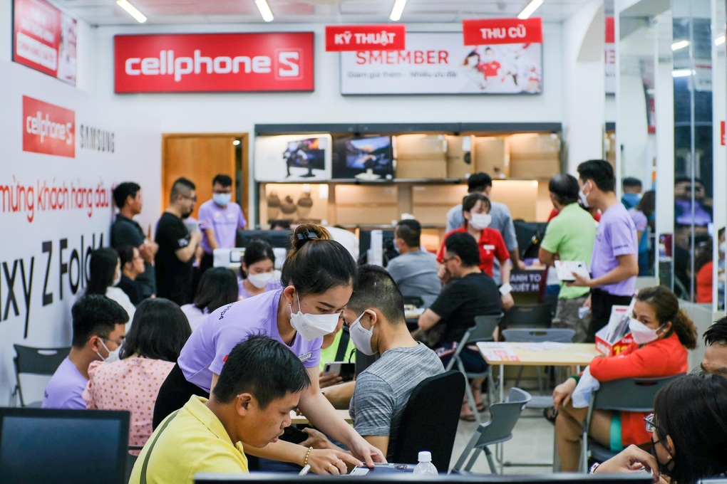 CellphoneS mở bán sớm 1600 suất đặt cọc Galaxy Z Fold4 và Flip4 - 3 CellphoneS mở bán sớm 1600 suất đặt cọc Galaxy Z Fold4 và Flip4 - 3