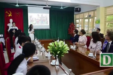 Công chúa Thụy Điển thăm trường thực nghiệm, cổ vũ “giấc mơ Nobel” của học sinh Việt