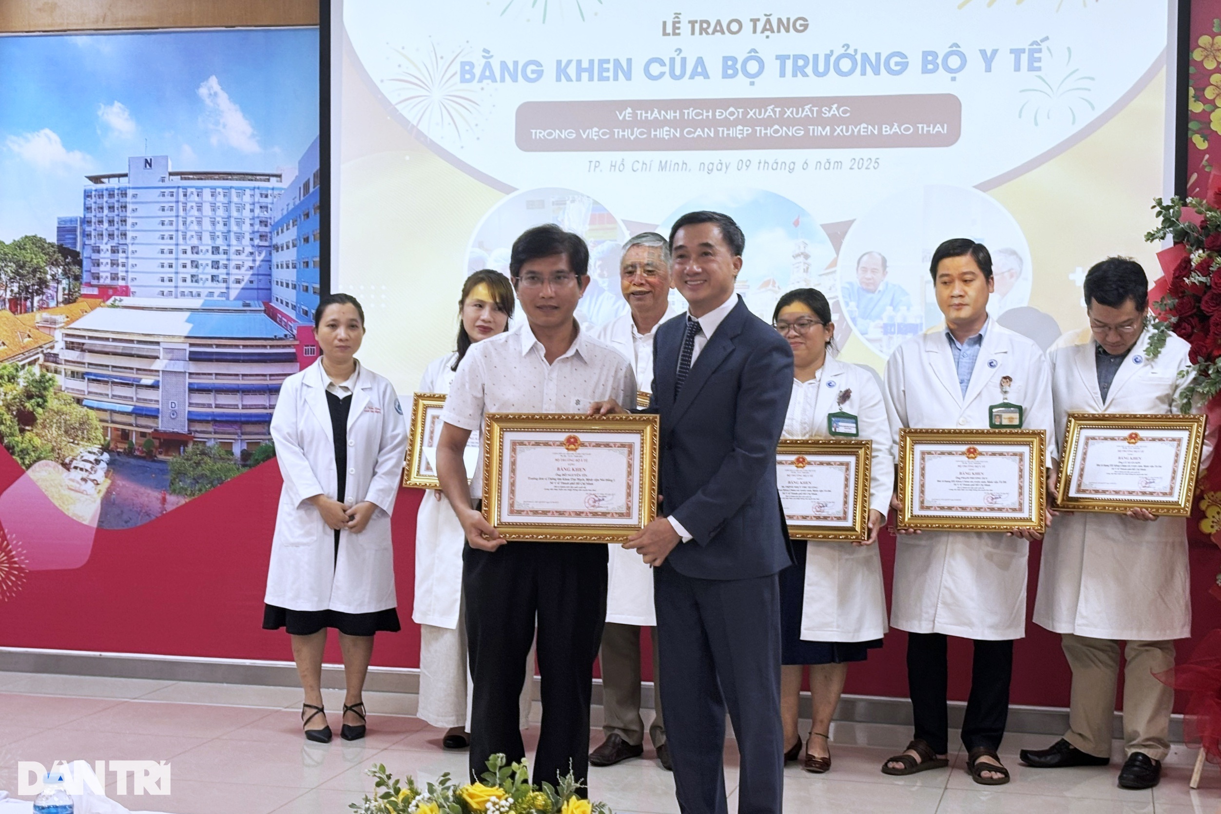Thách thức mới giữ thai cho sản phụ Singapore sang Việt Nam chữa bệnh - 1