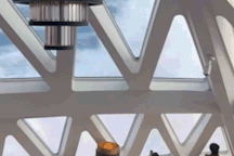 Hành khách bị hất tung khi đi du thuyền qua eo biển đáng sợ nhất thế giới