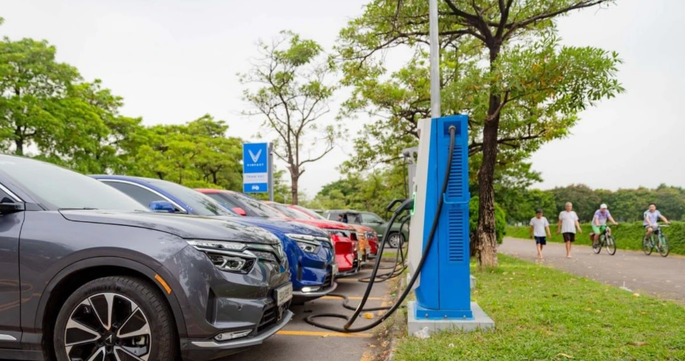 Vinhomes برای خرید خانه و ماشین به مشتریان جوان مشوقهایی ارائه میدهد - 1 Vinhomes ưu đãi mua nhà, tậu xe cho khách hàng trẻ - 1