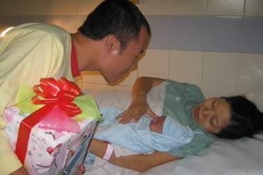 Những em bé chào đời đúng thời khắc giao thừa tết Dương lịch