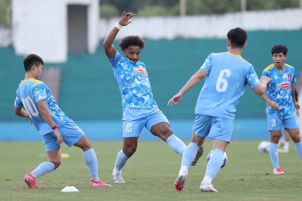 Chủ tịch VFF nhắn nhủ điều đặc biệt với đội tuyển Việt Nam - 2