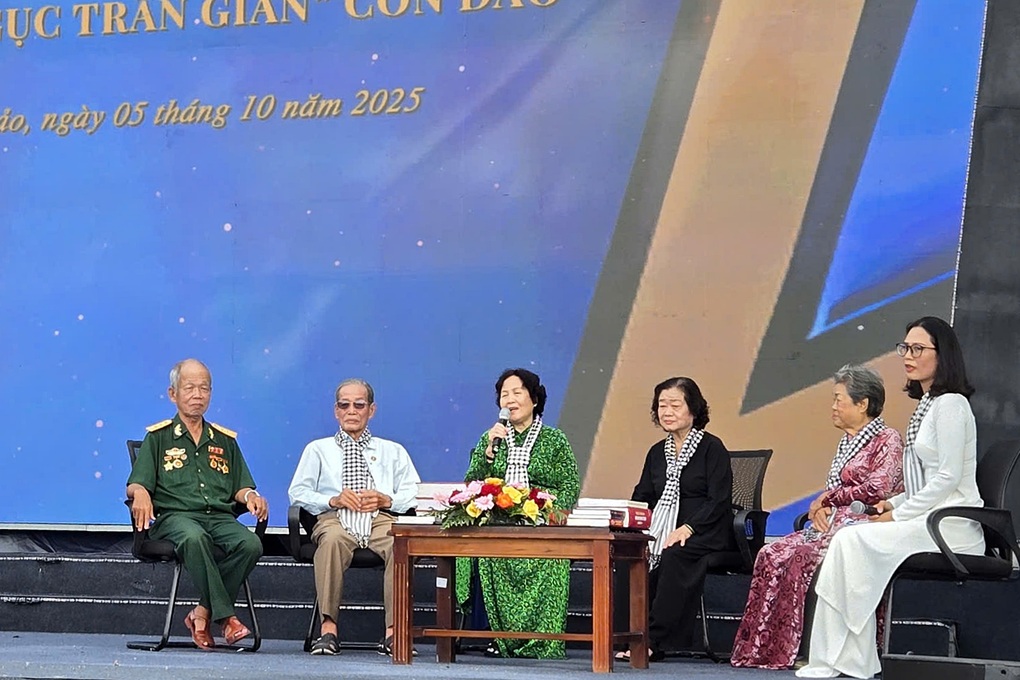 Hội sách Huyền thoại Côn Đảo tôn vinh những tấm gương bất khuất - 1 Hội sách Huyền thoại Côn Đảo tôn vinh những tấm gương bất khuất - 1