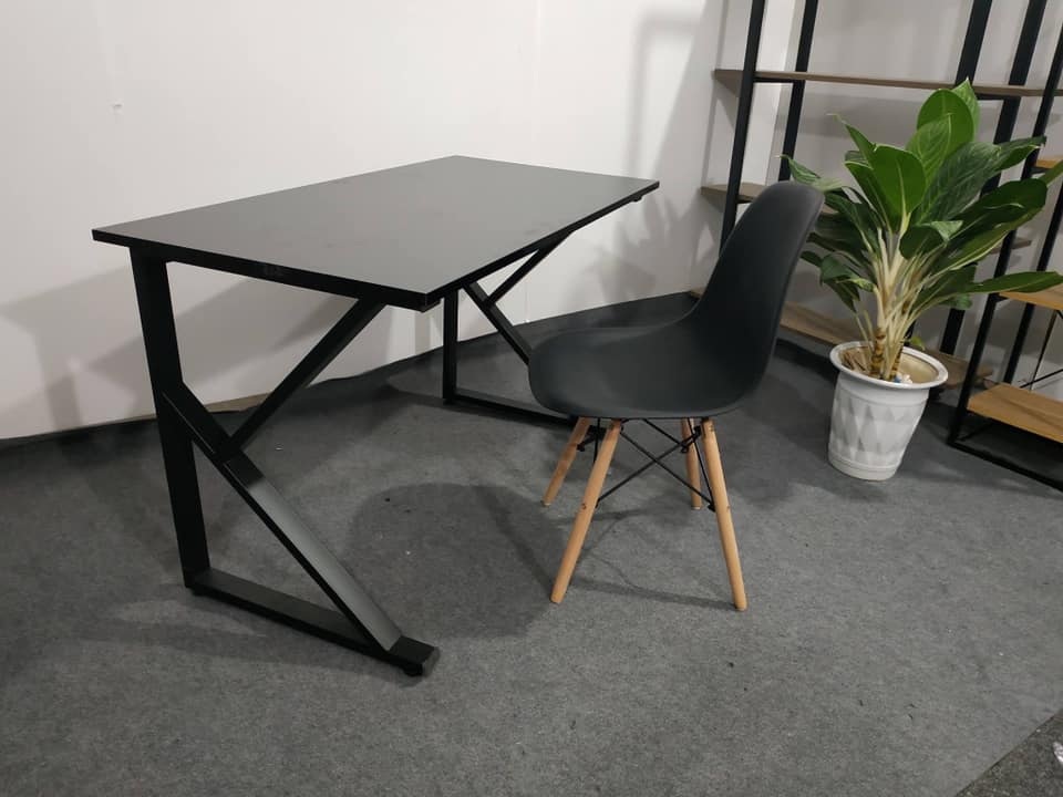 Bàn ghế văn phòng giá rẻ lên ngôi, vì sao? - 3 Bàn ghế văn phòng giá rẻ lên ngôi, vì sao? - 3