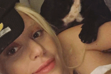 Khi sao mặt mộc vẫn xinh