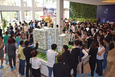 Hơn 600 khách hàng tham dự khai trương nhà mẫu The GoldView