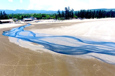 Sở TN&MT Nghệ An chốt hạn xử lý vụ xả thải “bức tử” người dân và bãi biển