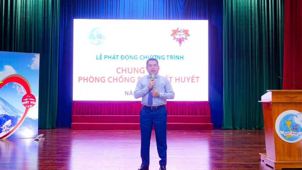 10 năm chung tay phòng chống sốt xuất huyết - 1 10 năm chung tay phòng chống sốt xuất huyết - 1