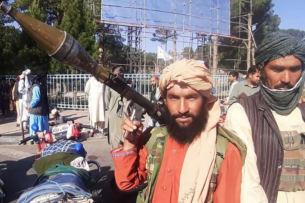 7 ngày Taliban tấn công chớp nhoáng làm rung chuyển Afghanistan - 2 7 ngày Taliban tấn công chớp nhoáng làm rung chuyển Afghanistan - 2